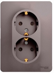Розетка 2-м 16А С/У З/К в сборе с рамкой Платина Glossa